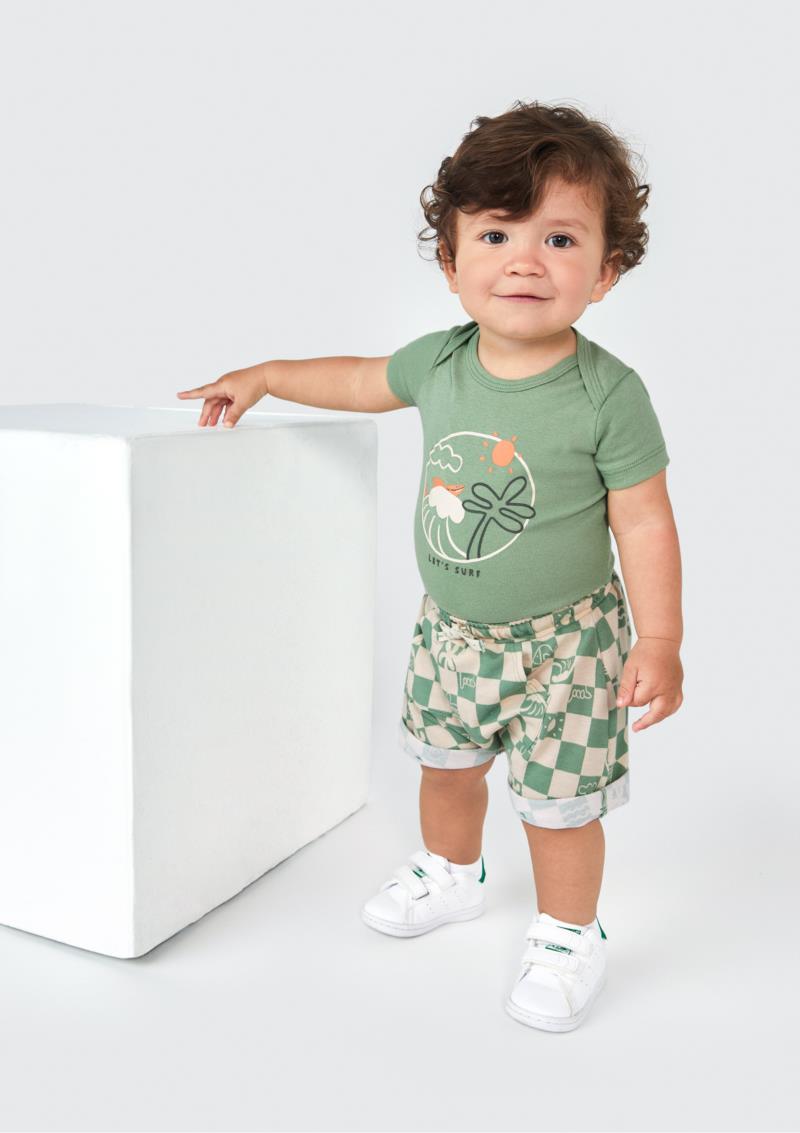 Conjunto. Malha. Body: Algodão. Shorts: Algodão + Elastano.