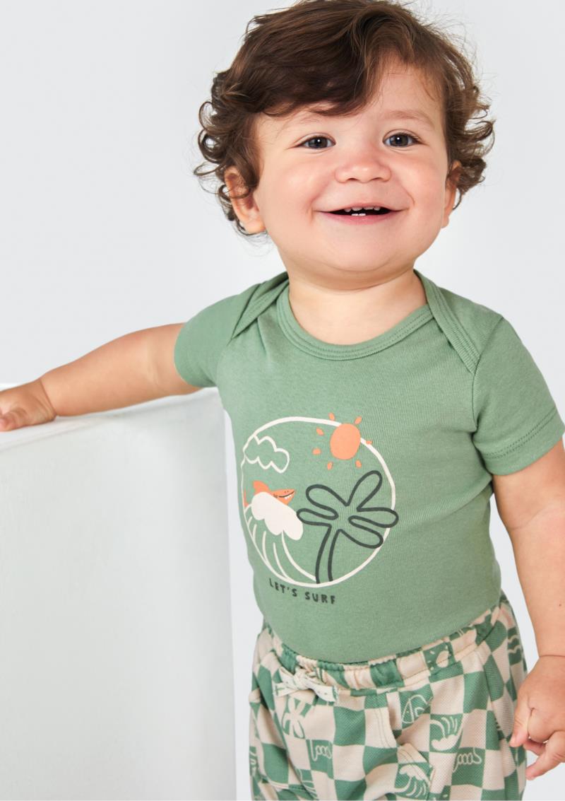 Conjunto. Malha. Body: Algodão. Shorts: Algodão + Elastano.